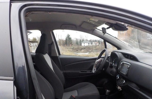 Toyota Yaris cena 26900 przebieg: 69412, rok produkcji 2018 z Mikołów małe 497